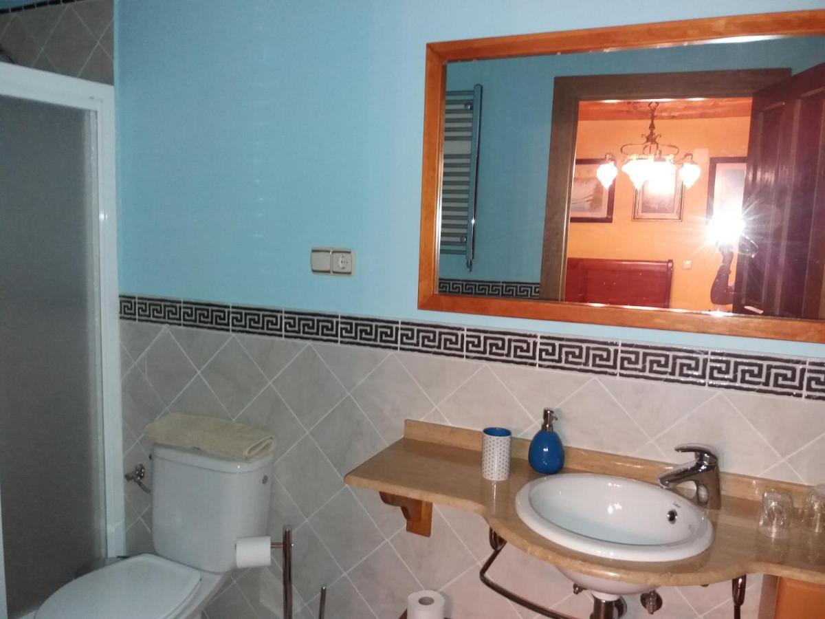 La Alcoba De Becquer Guest House เบรา เด มองกาโย ภายนอก รูปภาพ