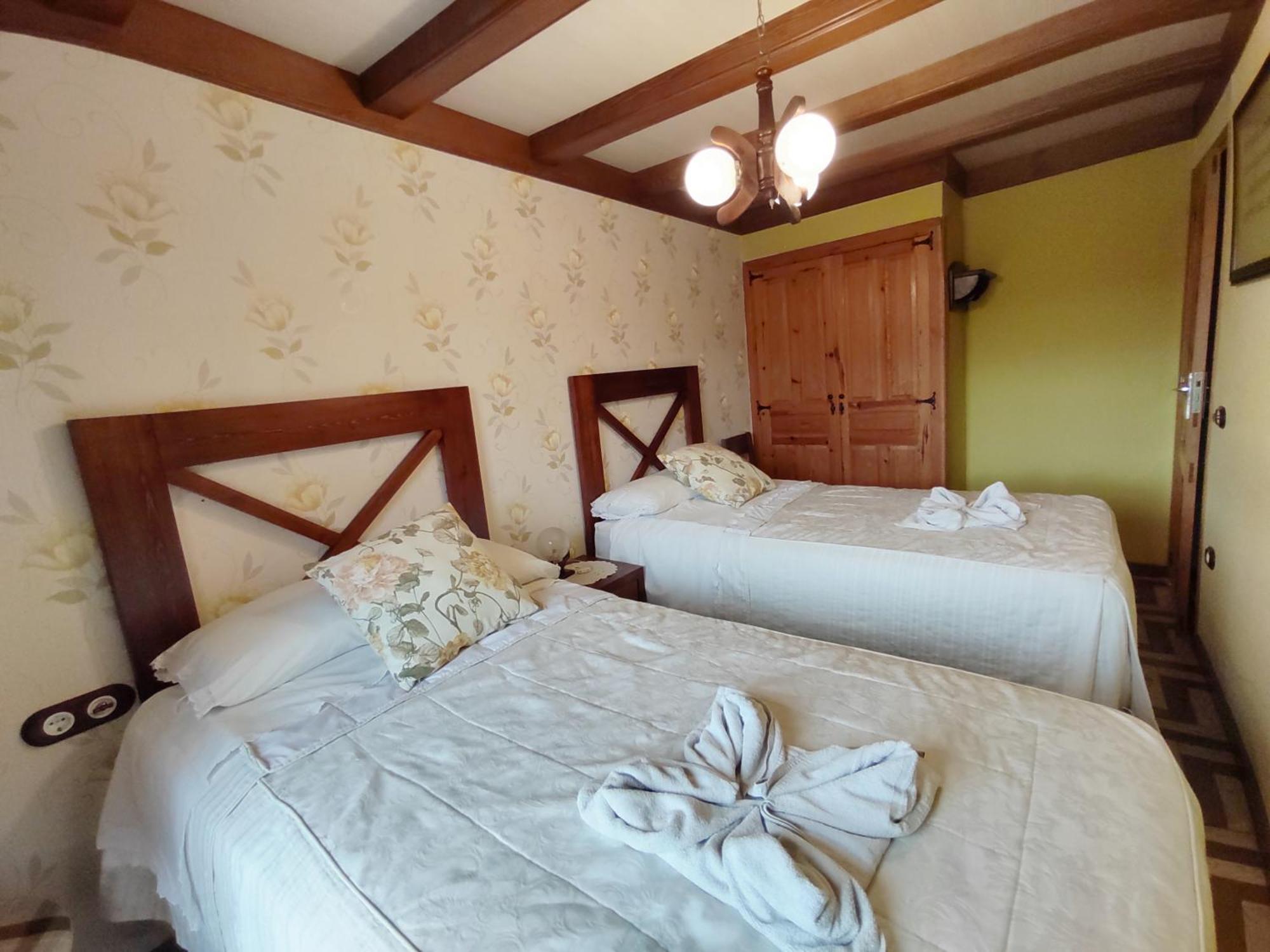 La Alcoba De Becquer Guest House เบรา เด มองกาโย ภายนอก รูปภาพ