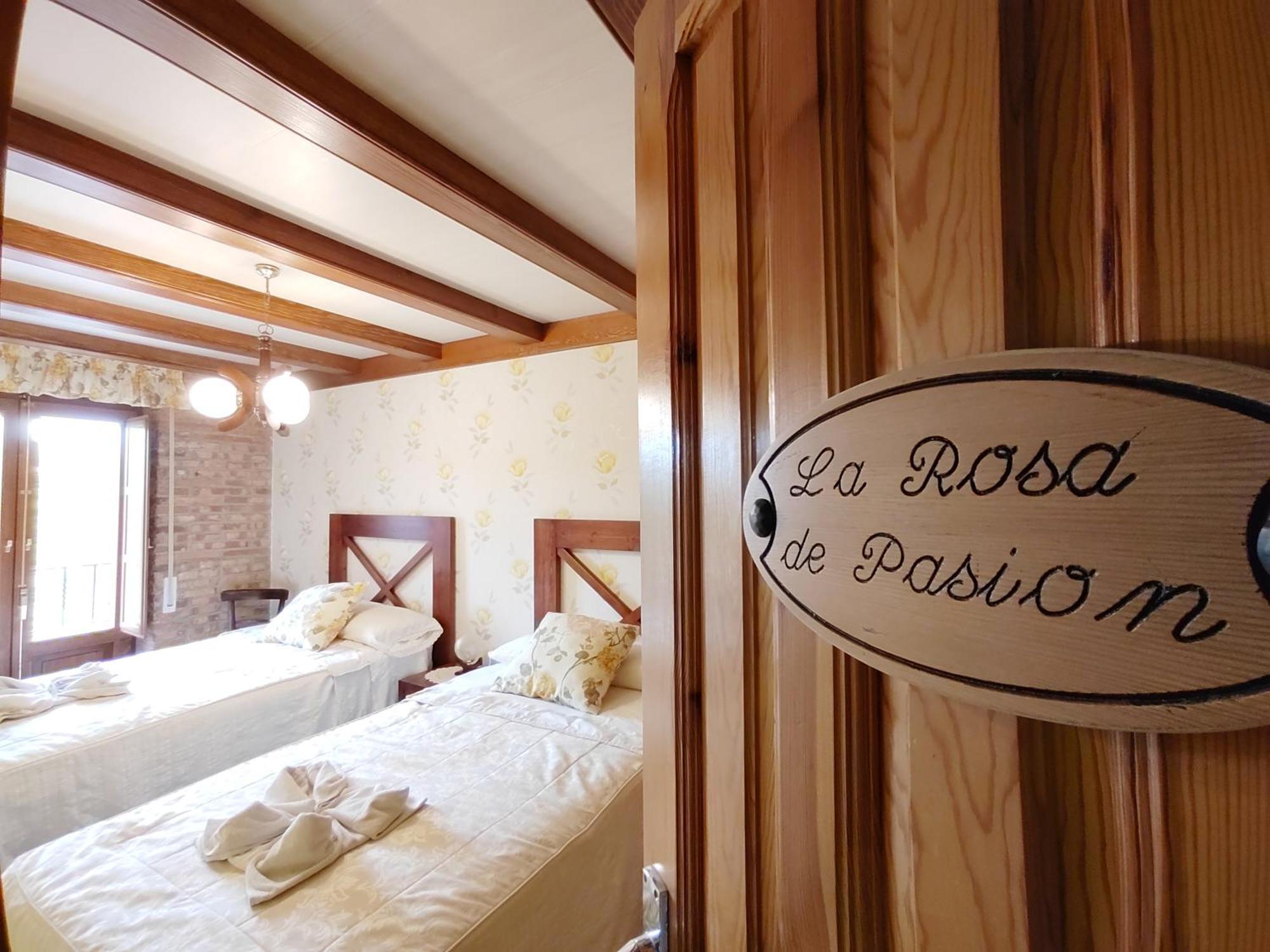 La Alcoba De Becquer Guest House เบรา เด มองกาโย ภายนอก รูปภาพ