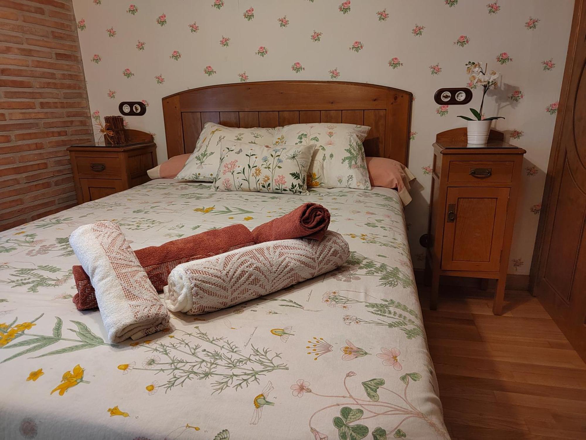 La Alcoba De Becquer Guest House เบรา เด มองกาโย ภายนอก รูปภาพ