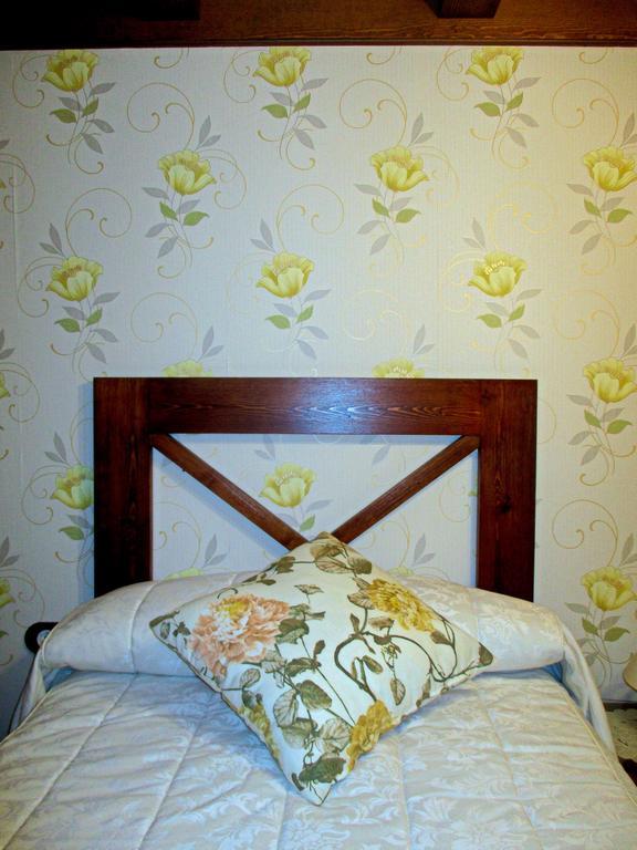 La Alcoba De Becquer Guest House เบรา เด มองกาโย ภายนอก รูปภาพ